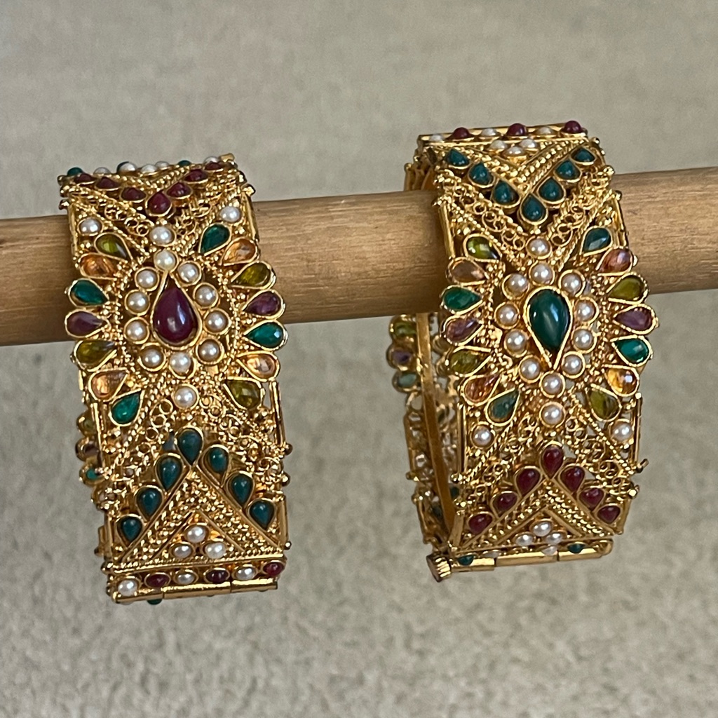 Multicolored Set Bangles